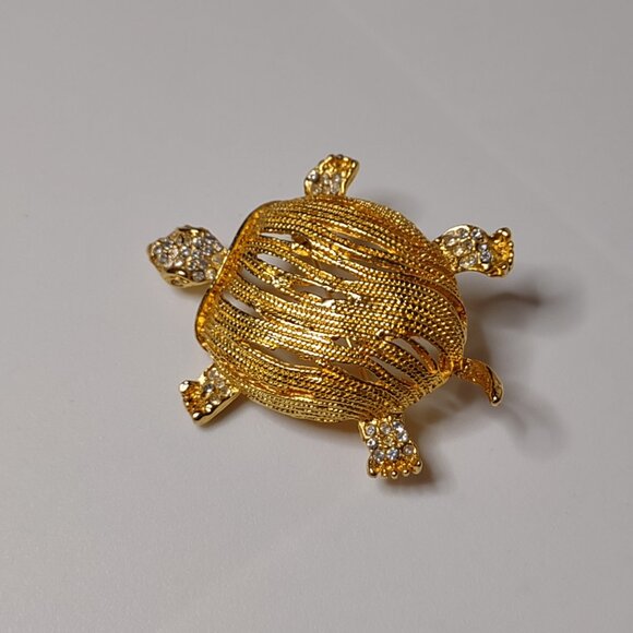 Very Awesome Gold Tone Turtle Brooch With Clear Stones - Picture 10 of 11
